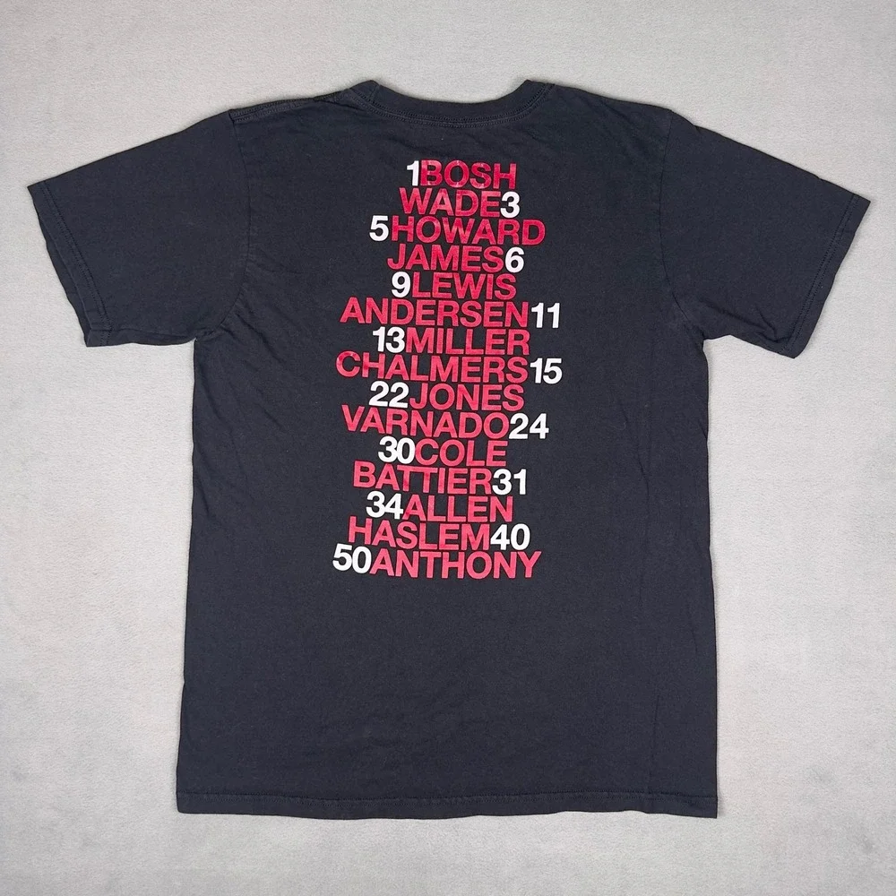Adidas Miami Heat 2013 NBA Finals Champions T-Shirt M Black Roster LeBron Wade‎